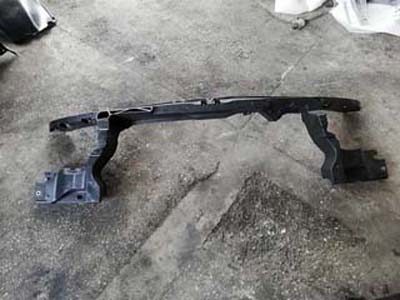 NEW BETTLE ÖN PANEL ÇIKMA PARÇA
